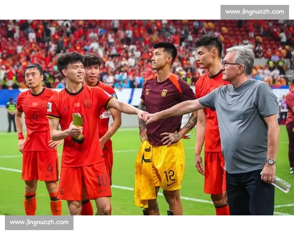 国足重建双线破局：选帅定方向 换血育新力